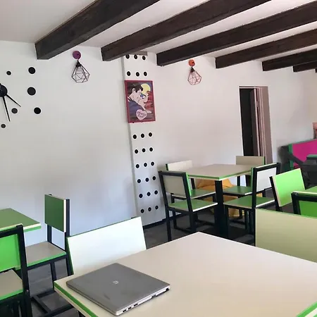 Lucky Hostel *